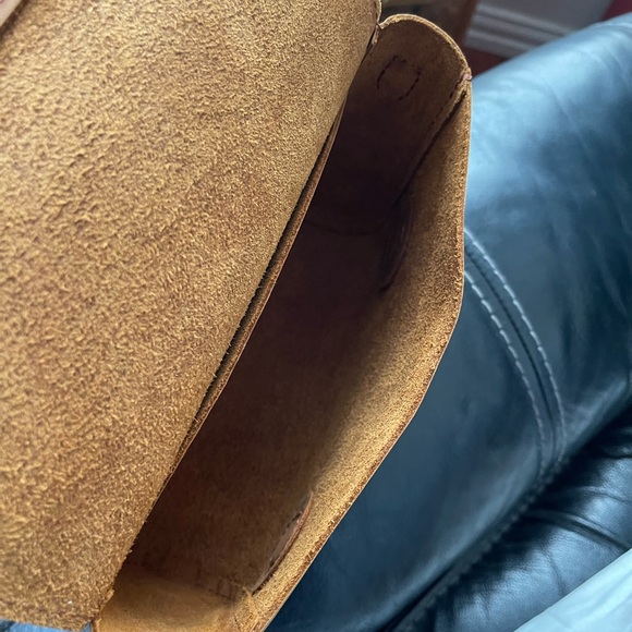 Portland Leather Crossbody and Wallet - Picture 4 of 4